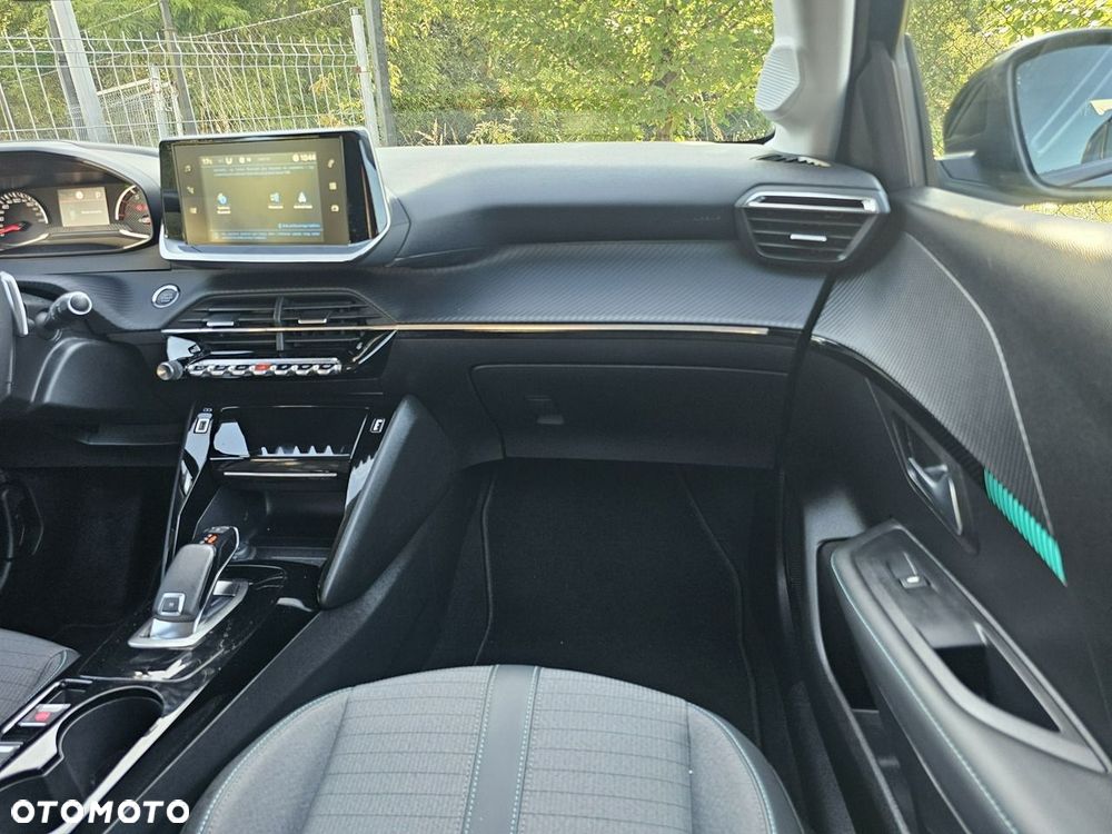 Peugeot 208 1.2 PureTech Allure S&S EAT8 - 40