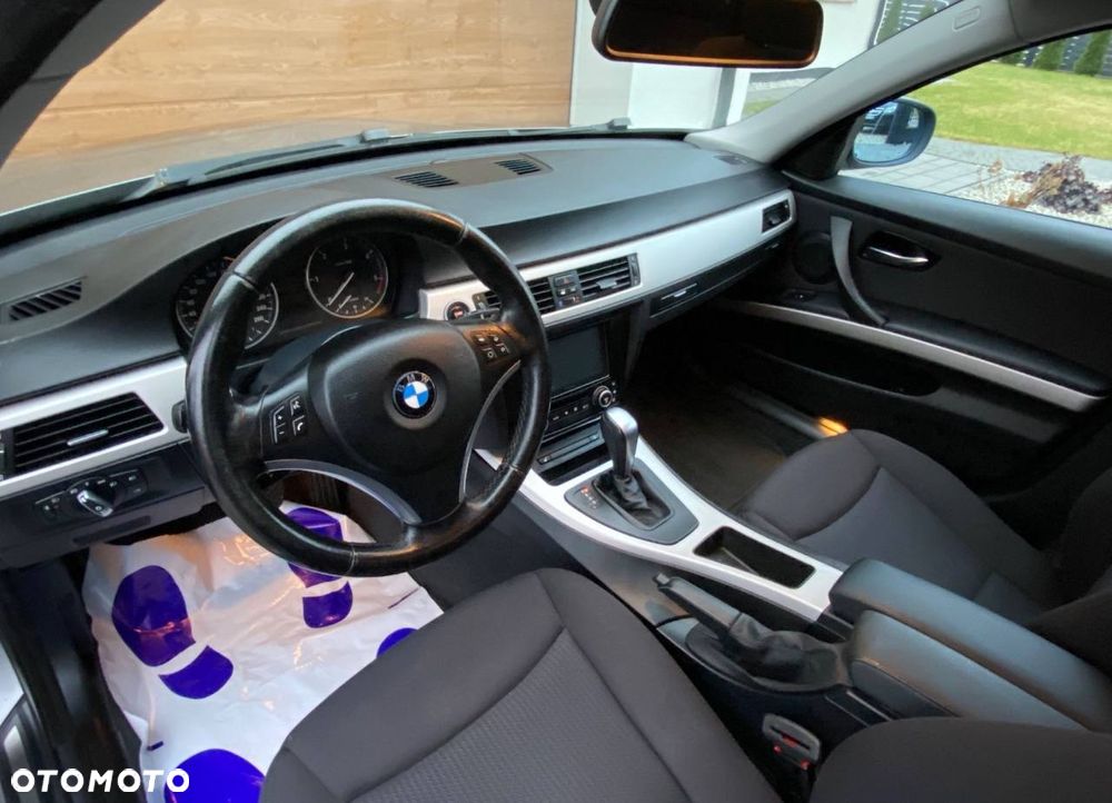 BMW Seria 3 - 23