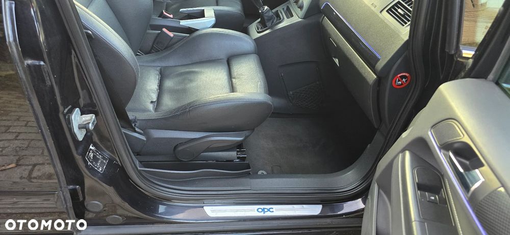 Opel Zafira 2.0 T OPC - 25