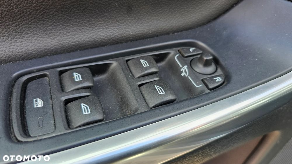 Volvo XC 60 D3 Geartronic Momentum - 20