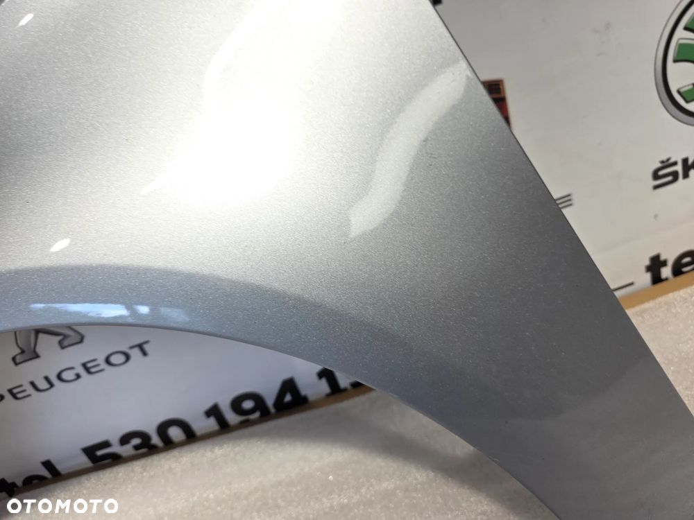 AUDI 8V0 HB , LIFT 12-20 ŁADNY LEWY BŁOTNIK PRZEDNI PRZÓD SREBRNY METALIK NR AUKCJI BŁ266 - 4