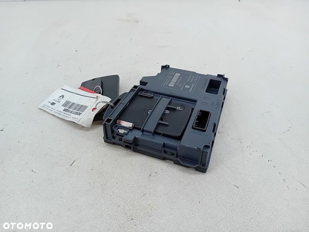 CZYTNIK KART RENAULT CAPTUR 285900647R A2C84331700 0.9 TCE - 6