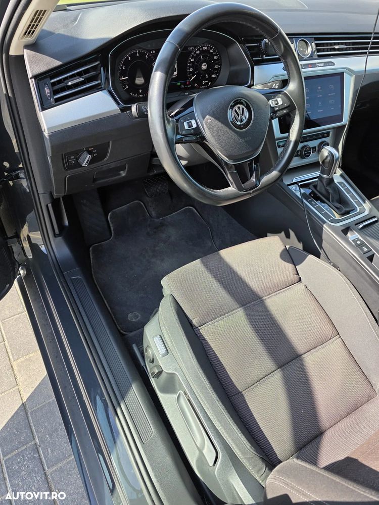Volkswagen Passat 1.5 TSI ACT DSG Comfortline - 11