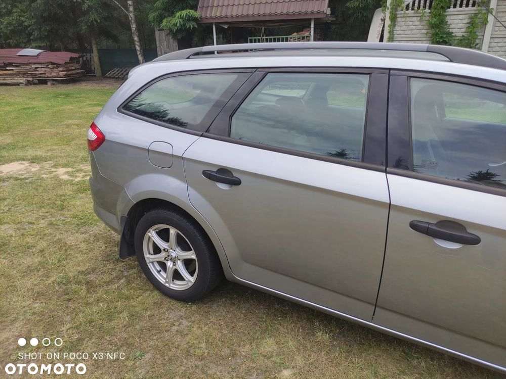 Ford Mondeo - 8