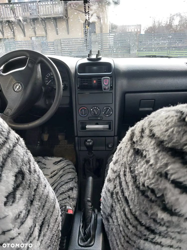 Opel Astra - 10