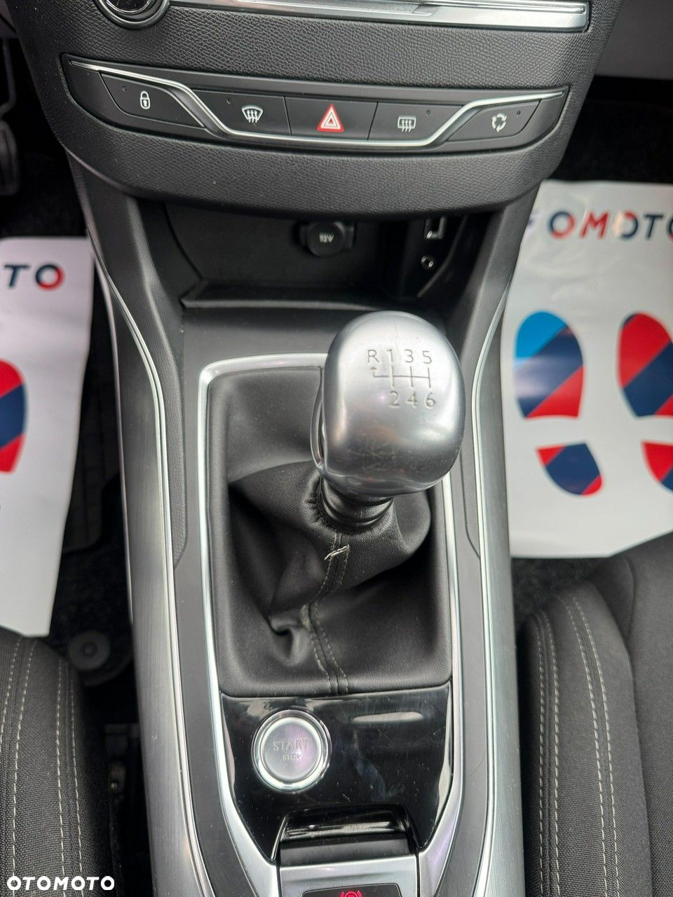 Peugeot 308 - 23