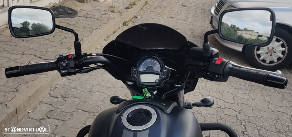 Kawasaki Vulcan 650 S - 11