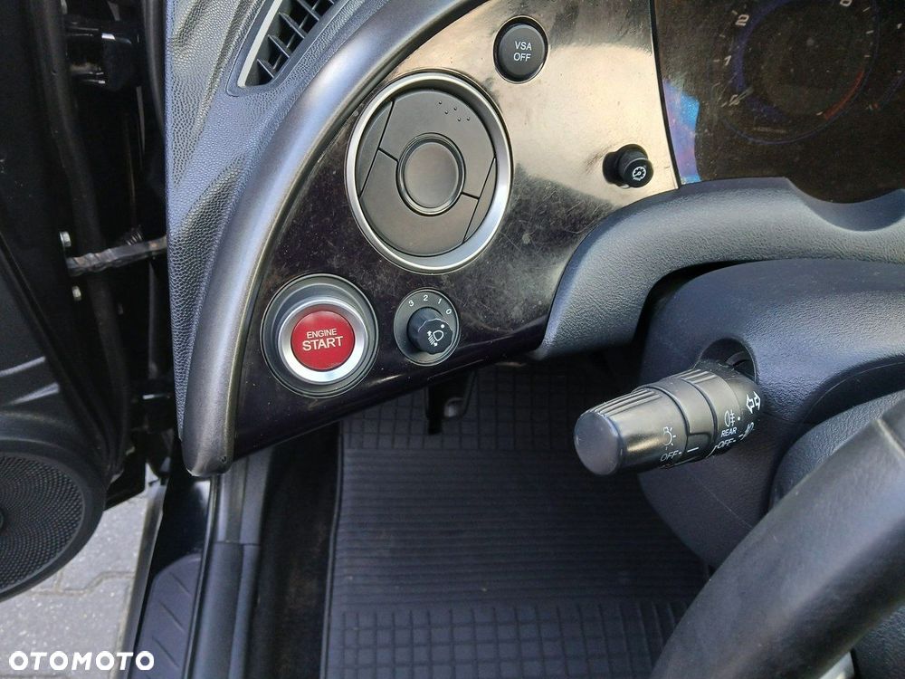 Honda Civic 1.8 Executive - 15