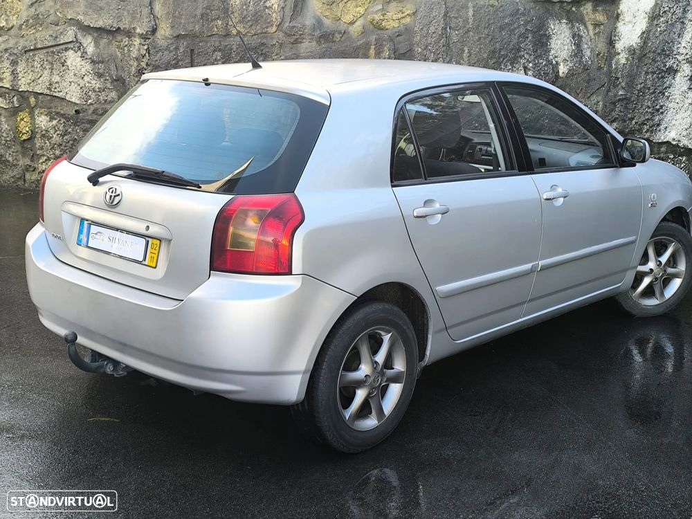 Toyota Corolla 2.0 D-4D Sol - 2