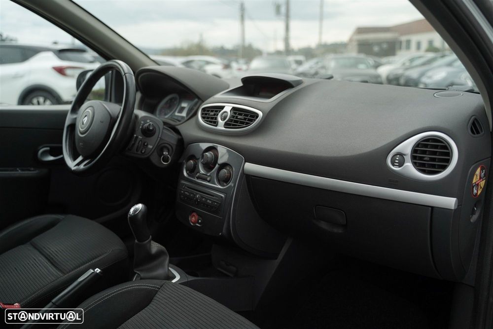 Renault Clio 1.5 dCi Business - 24