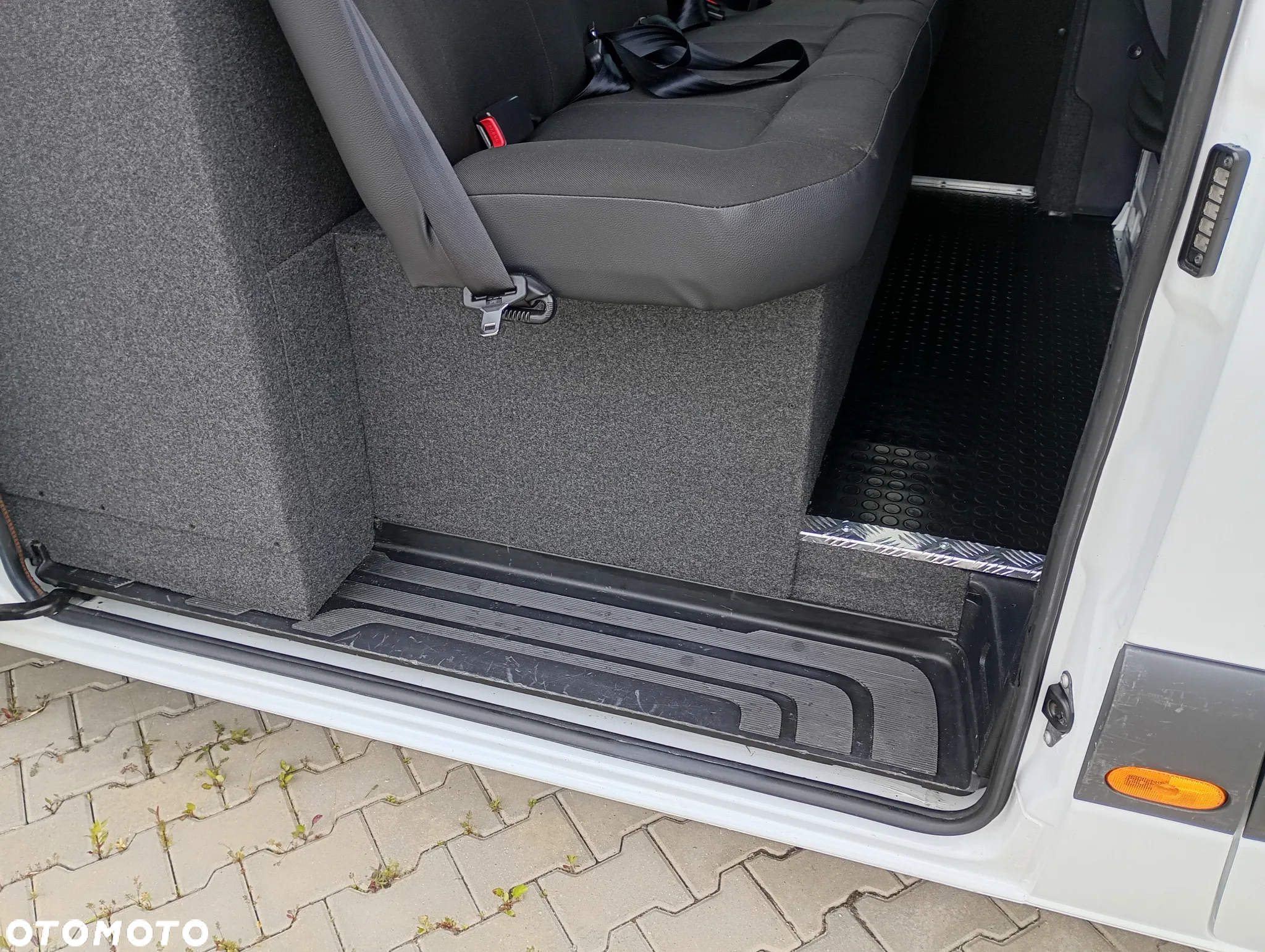 Mercedes-Benz SPRINTER MAX L5H2 BRYGADÓWKA 7 OSÓB KLIMA SENSORY TEMPOMAT NR 52 - 27