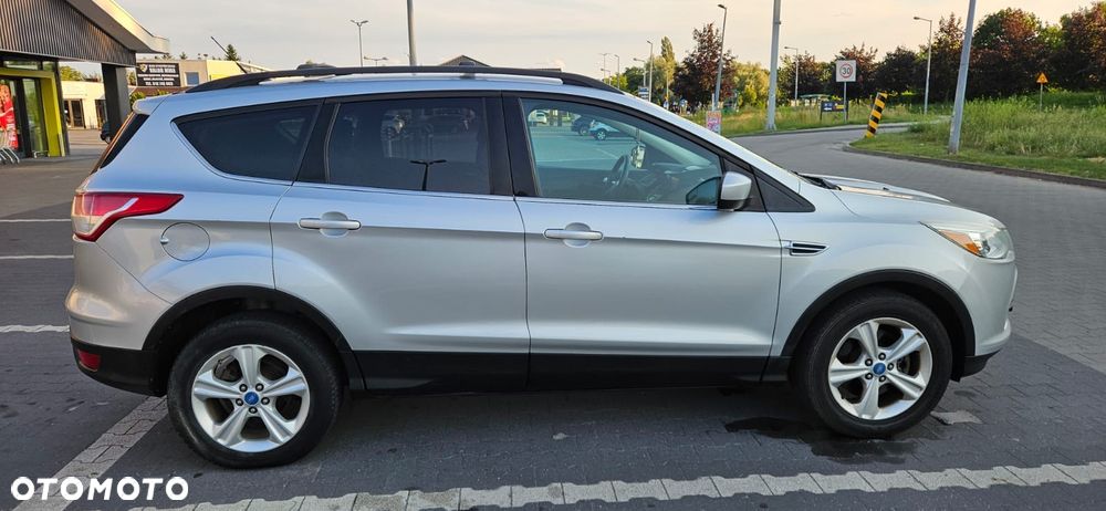 Ford Kuga 2.0 EcoBoost 4x4 Titanium - 3