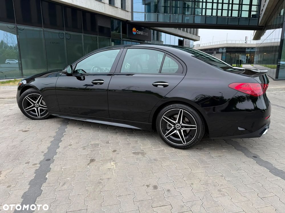 Mercedes-Benz Klasa C 300 4Matic 9G-TRONIC AMG Line - 4