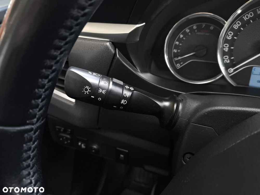 Toyota Corolla 1.6 Premium MS - 26