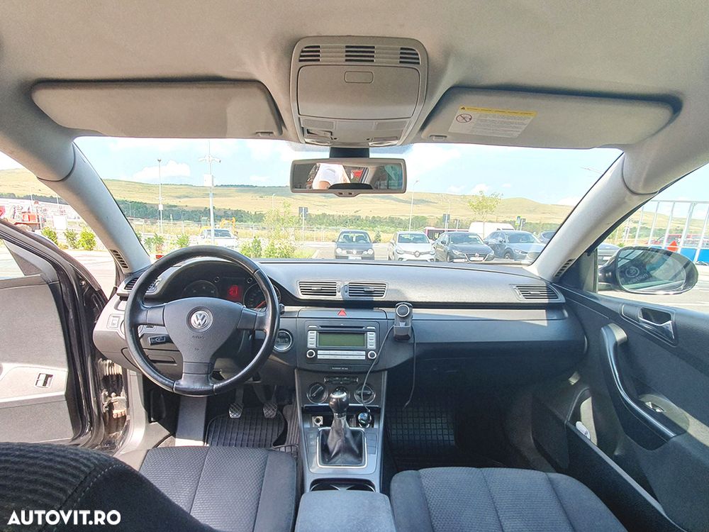 Volkswagen Passat 2.0 TDI DPF Comfortline - 10