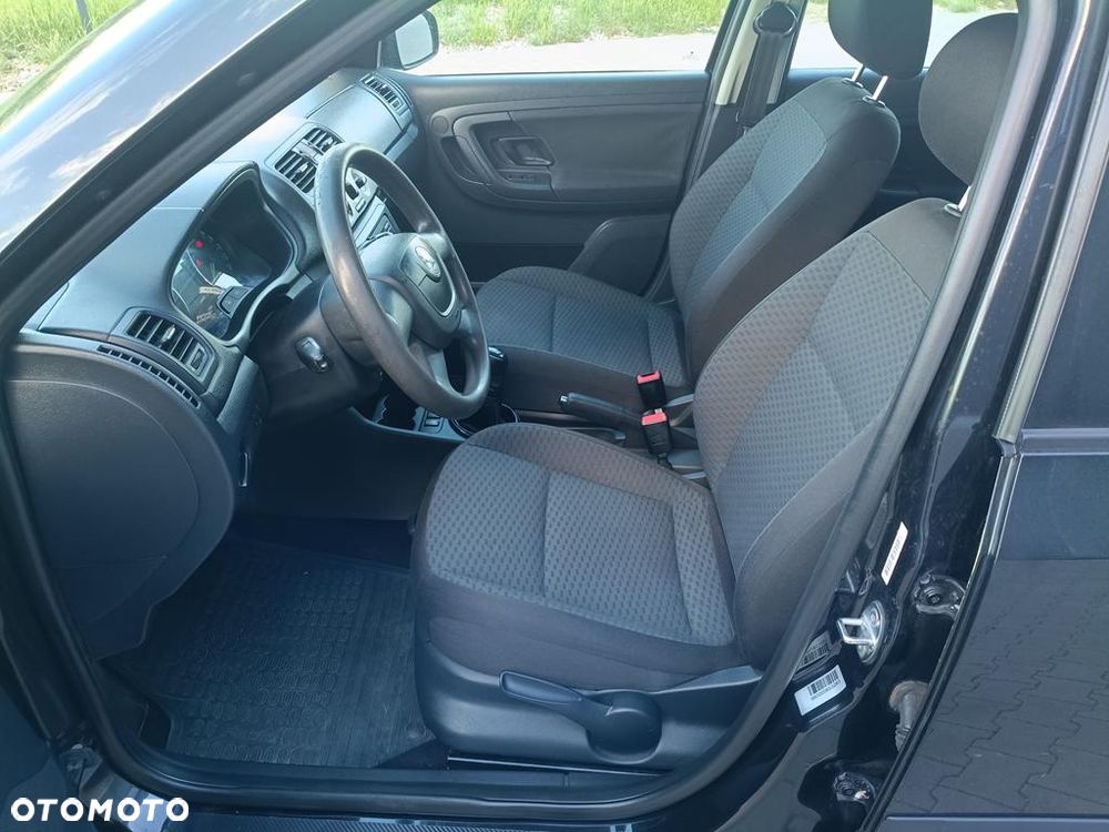 Skoda Fabia 1.4 16V STYLE Edition - 11