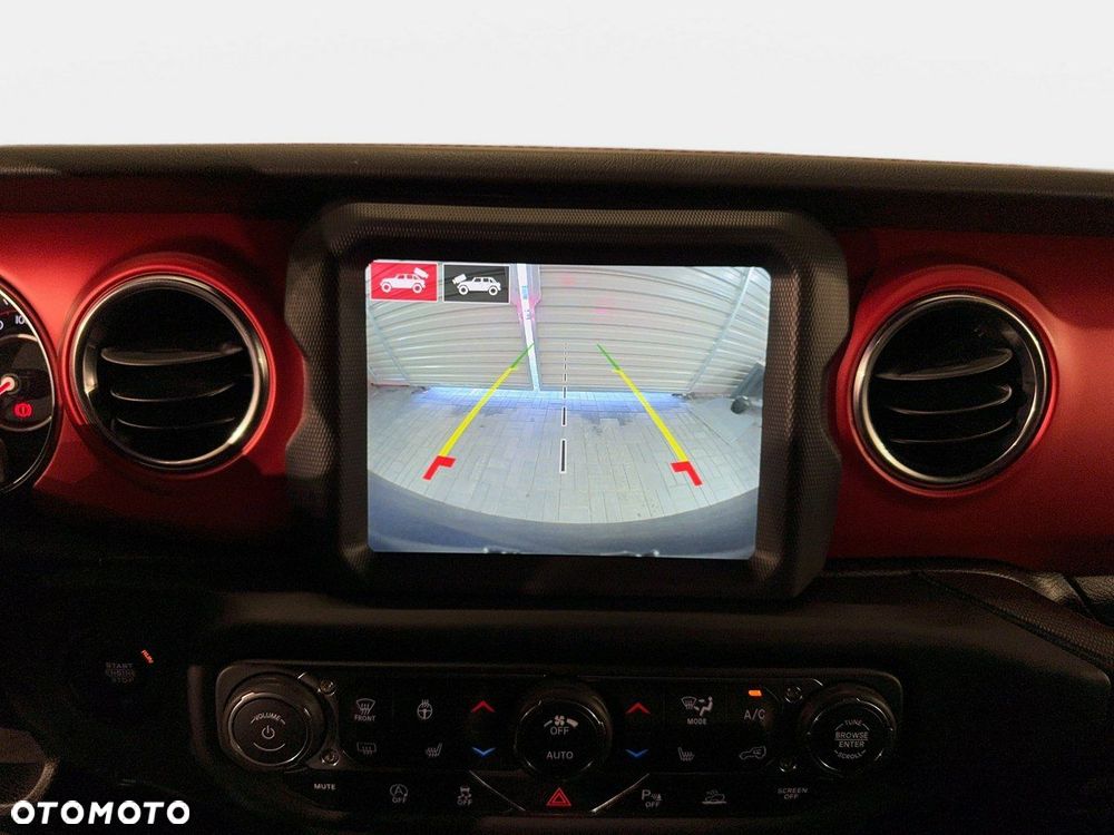 Jeep Wrangler - 26
