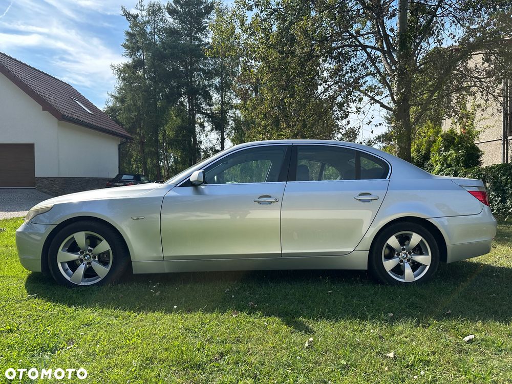 BMW Seria 5 525i - 3