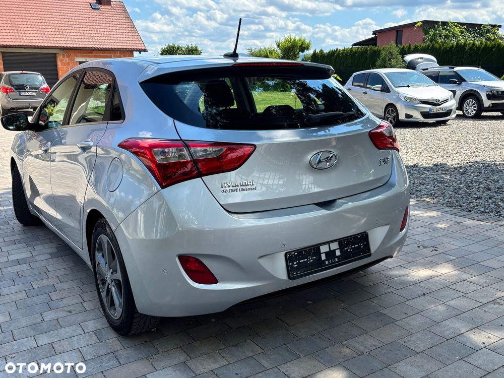 Hyundai i30 1.6 CRDi Premium - 10
