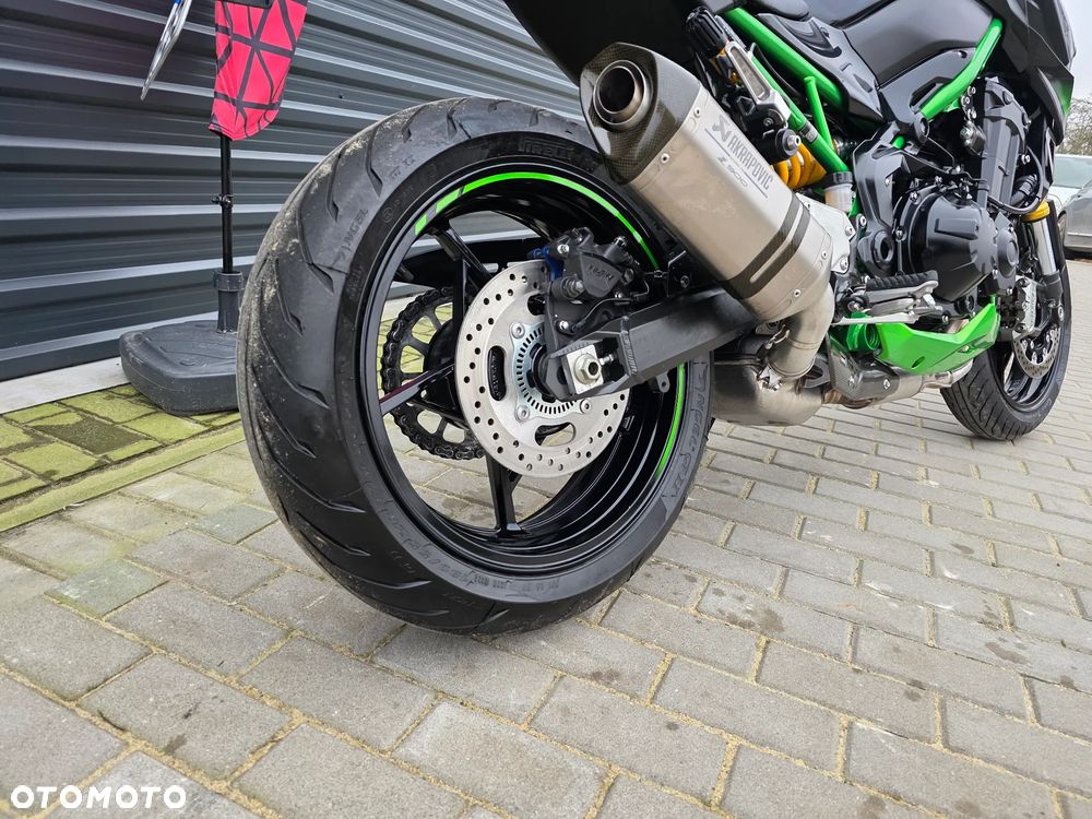 Kawasaki Z 900 - 19