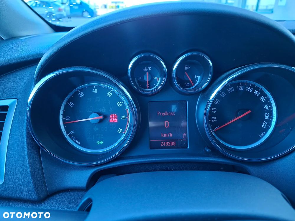 Opel Astra 1.4 Turbo - 15