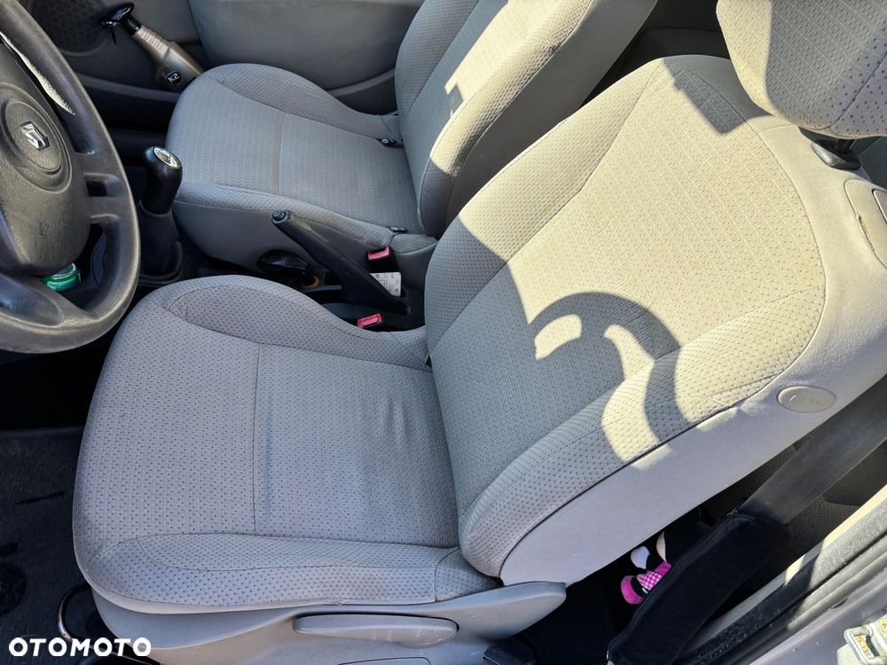 Renault Clio - 8