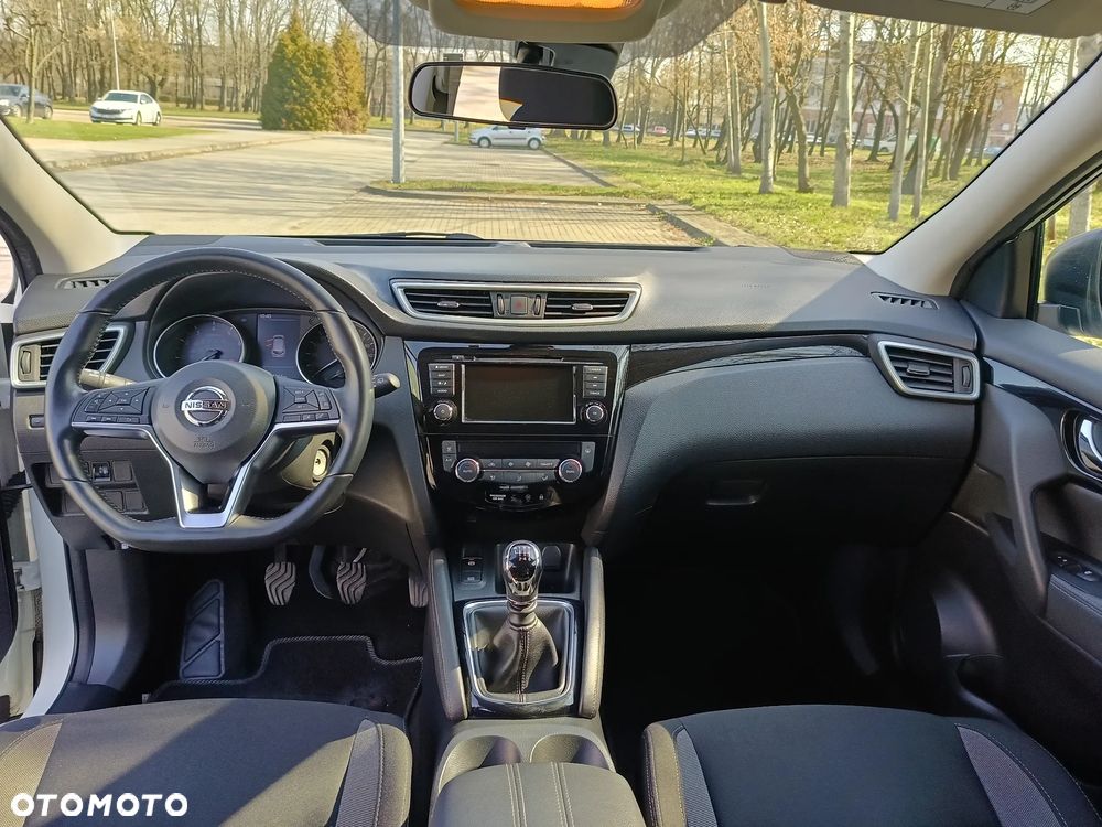 Nissan Qashqai 1.3 DIG-T Acenta - 16