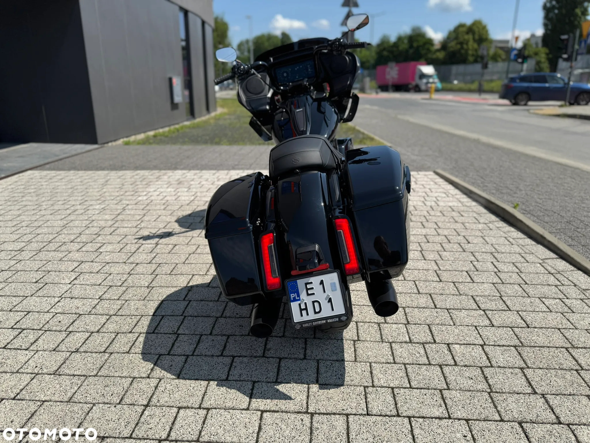 Harley-Davidson Touring Road Glide - 11