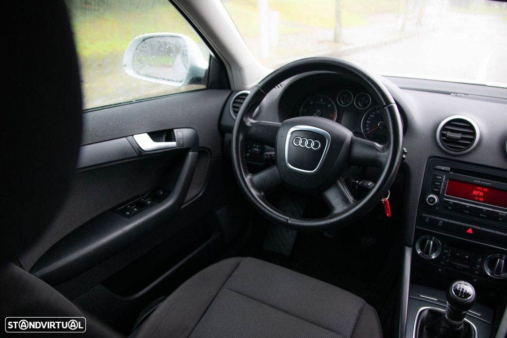 Audi A3 Sportback 1.6 TDI Attraction - 29