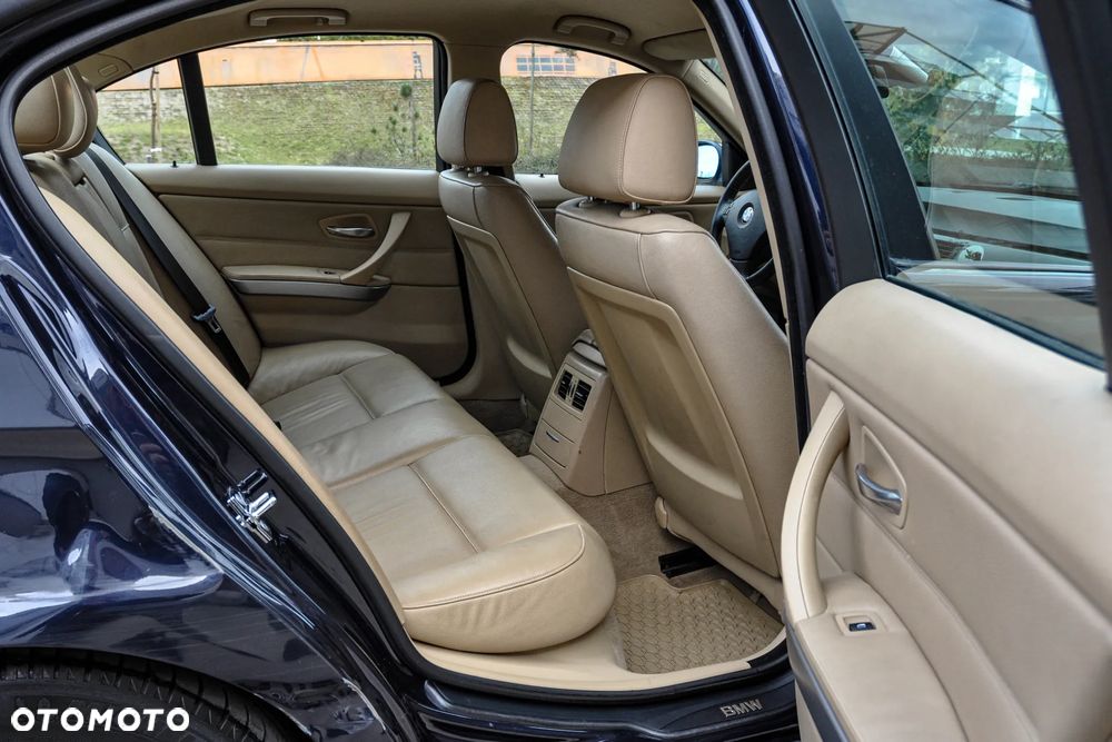 BMW Seria 3 - 12