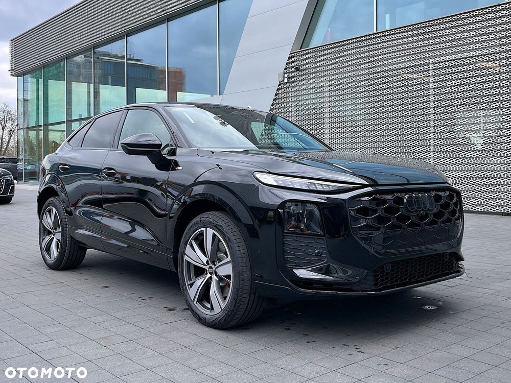 Audi Q3 Sportback - 2