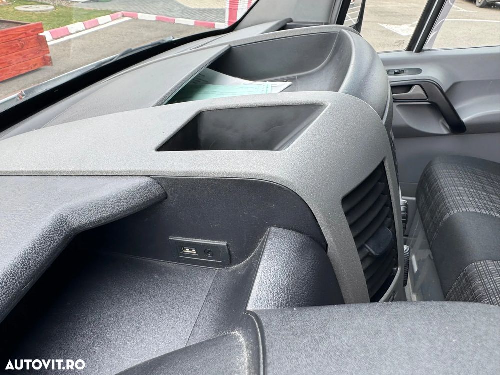 Mercedes-Benz Sprinter - 23