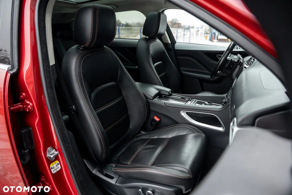 Jaguar F-Pace 25d AWD Prestige - 25