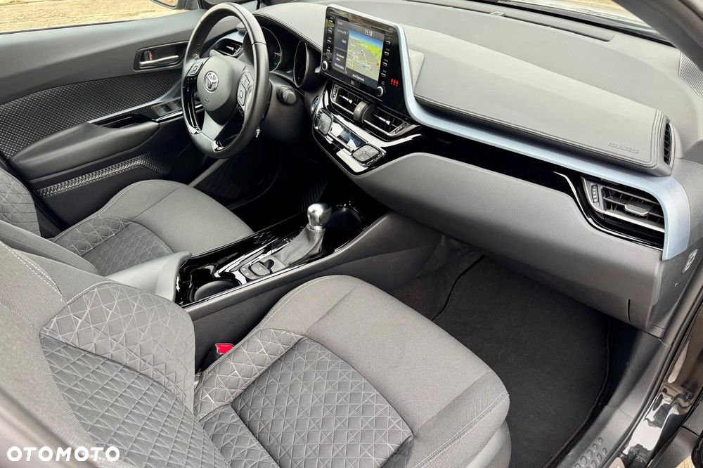 Toyota C-HR 2.0 Business-Edition - 36