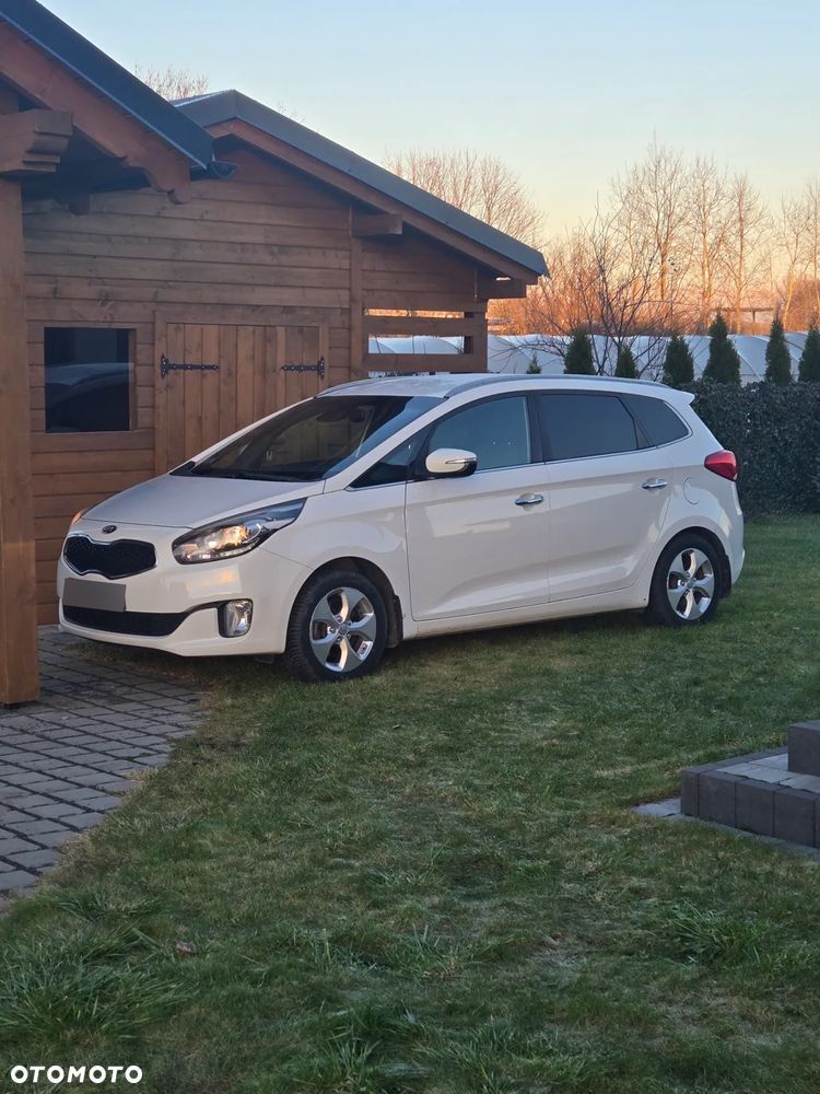 Kia Carens 1.6 GDI L - 1