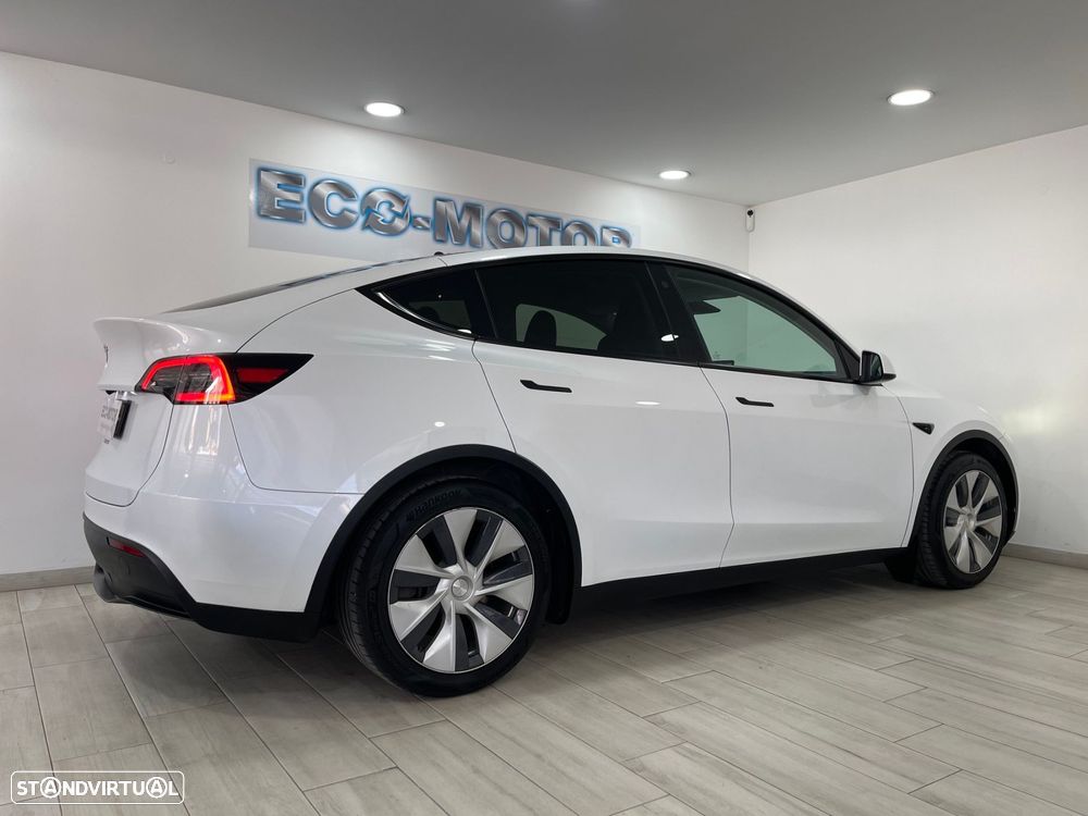 Tesla Model Y RWD - 15