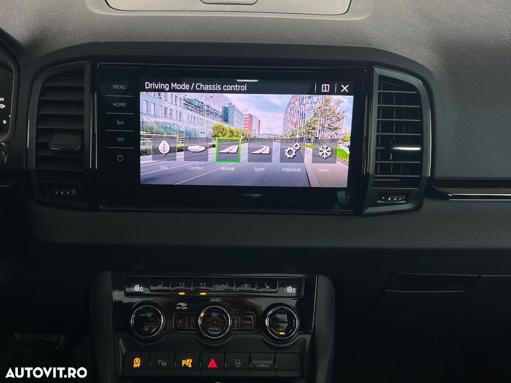 Skoda Karoq 2.0 TDI SCR 4x4 DSG Sportline - 11