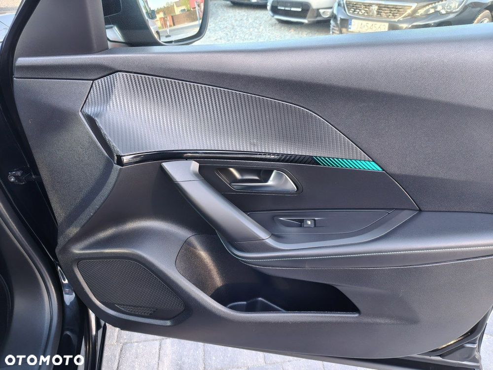 Peugeot 2008 1.2 PureTech Active Pack S&S - 22