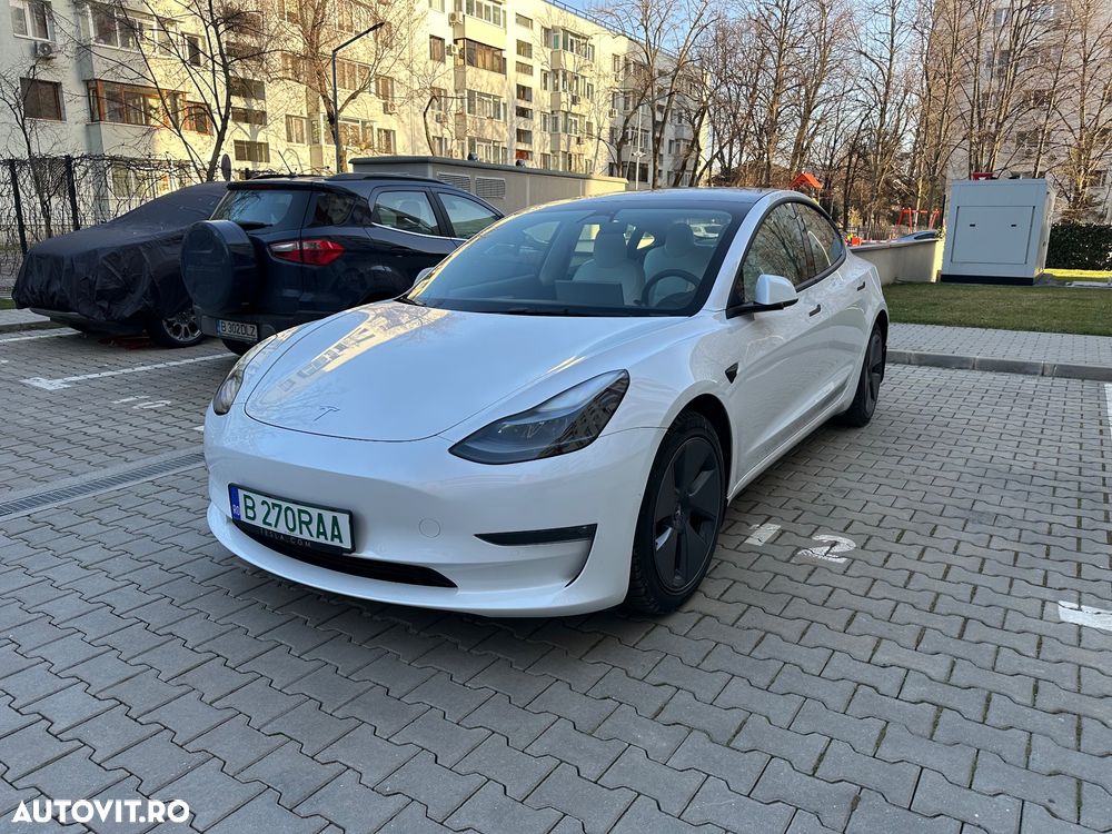 Tesla Model 3 - 2