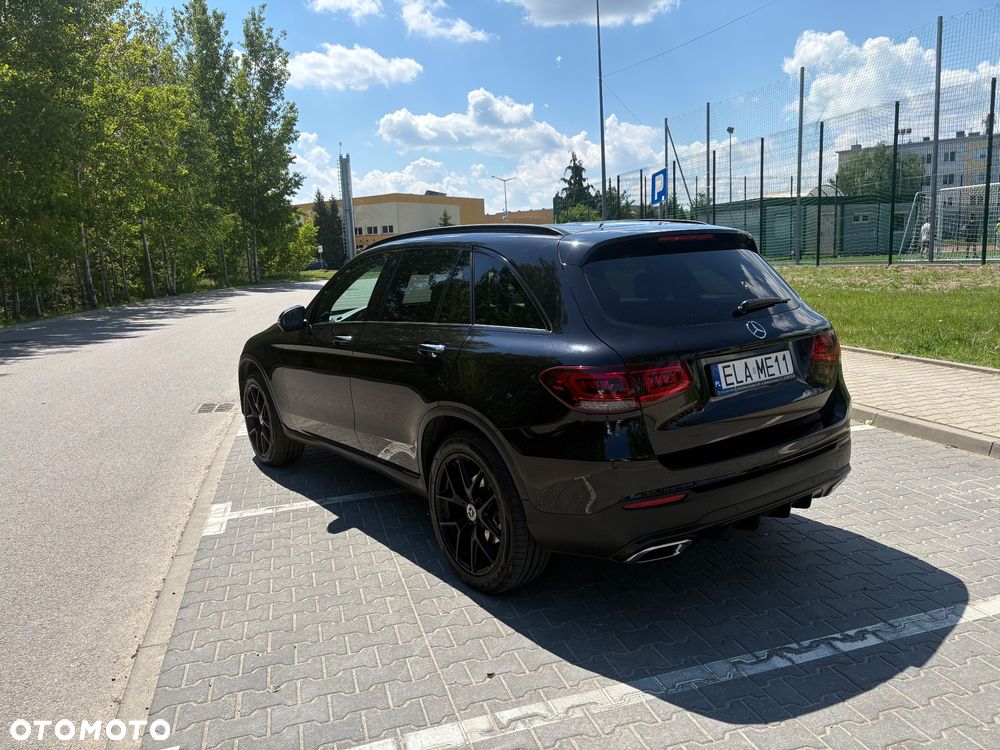 Mercedes-Benz GLC 300 e 4Matic 9G-TRONIC AMG Line - 7