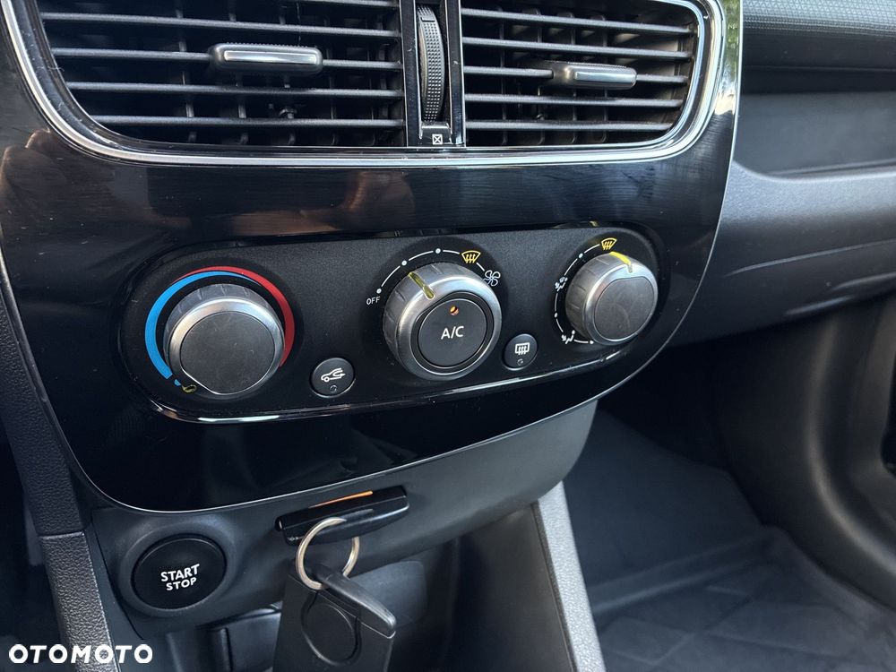Renault Clio 0.9 TCe Life - 17