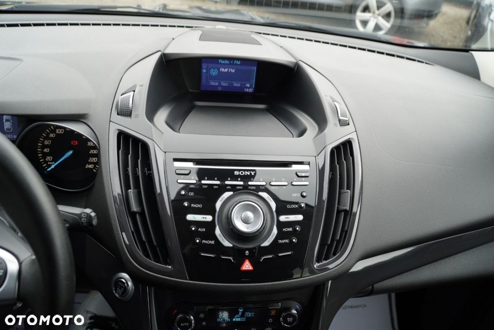 Ford Kuga 2.0 TDCi 2x4 ST-Line - 14