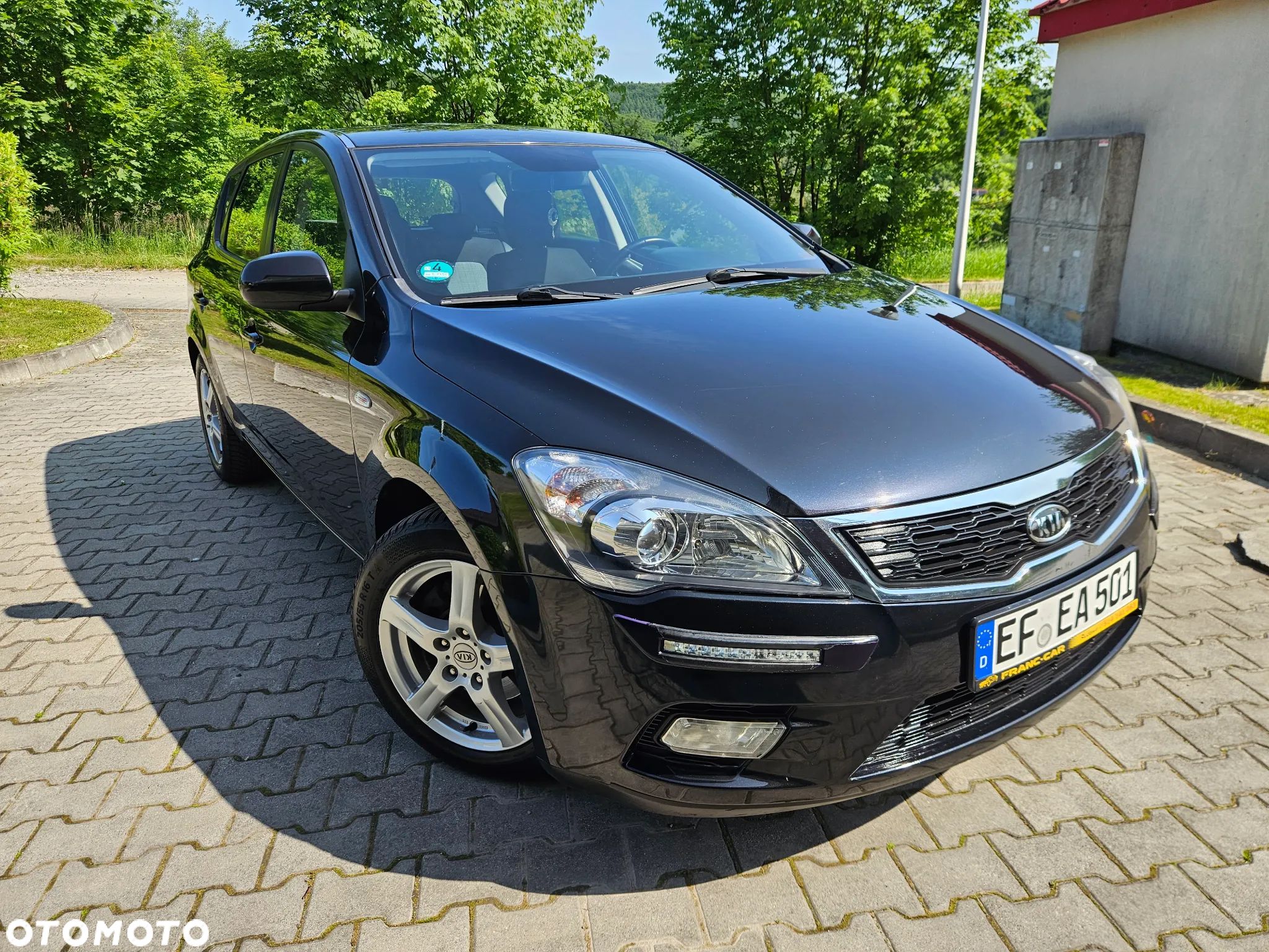 Kia Ceed 1.6 CVVT Dream-Team Edition - 1