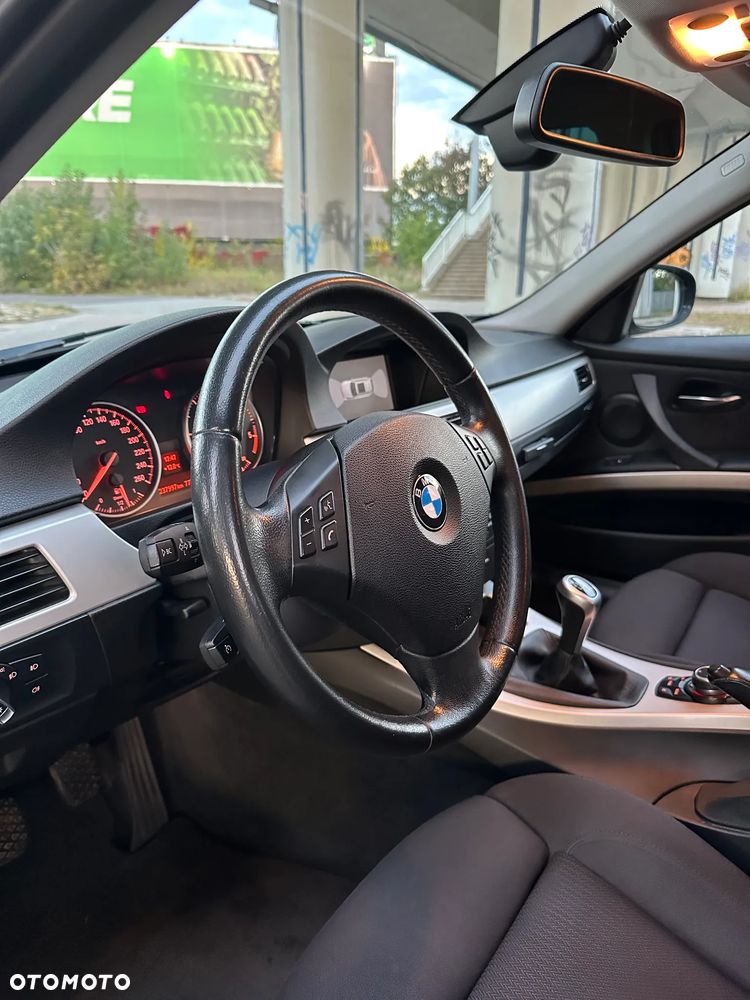BMW Seria 3 320d Eff.Dynamics - 12