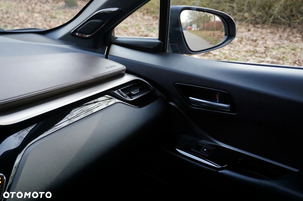 Toyota C-HR Business-Edition - 38