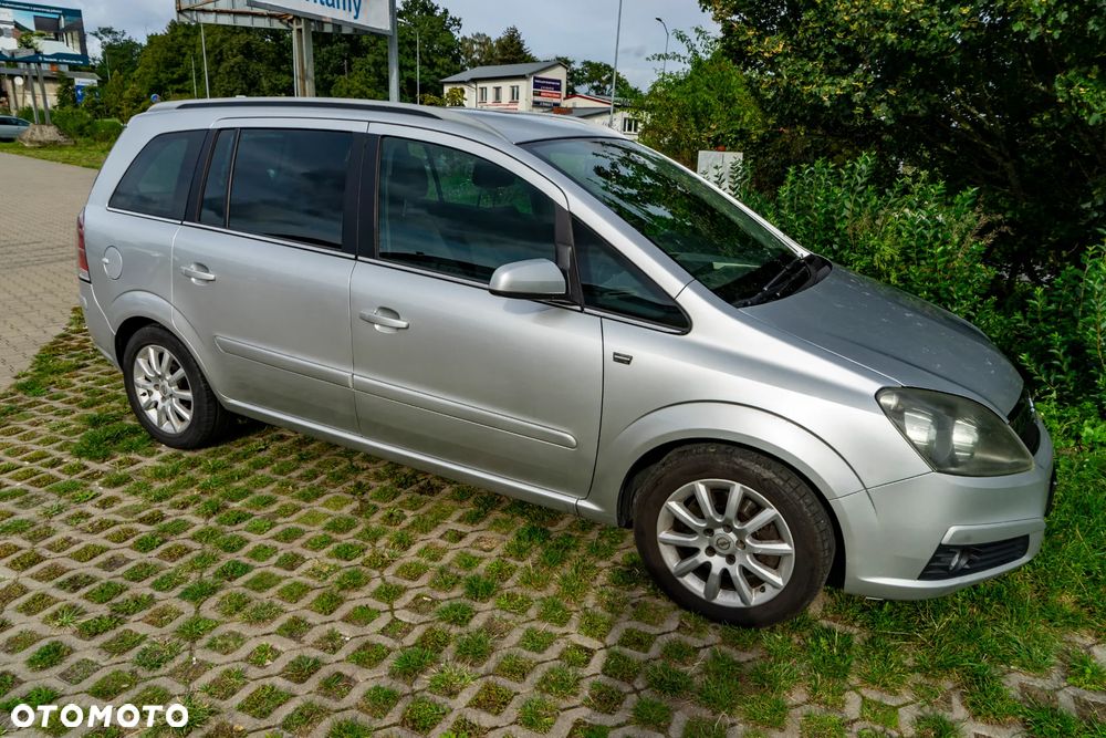 Opel Zafira - 8