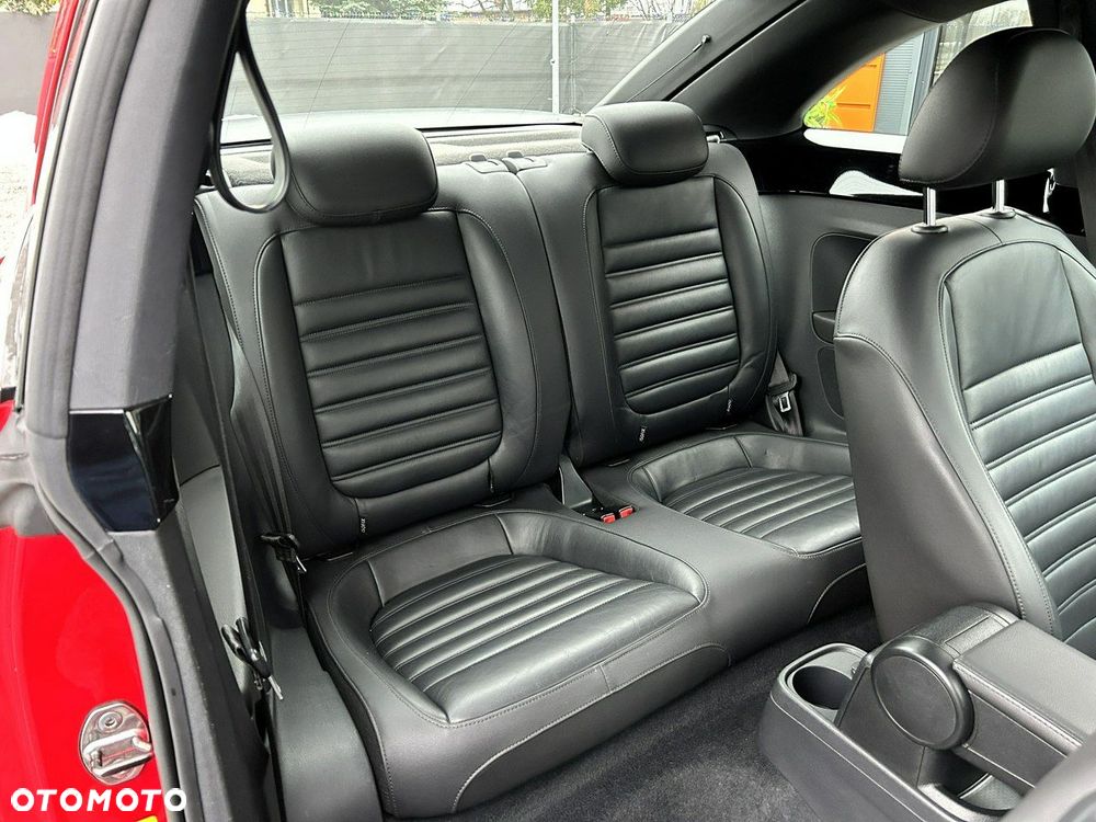 Volkswagen Beetle 2.0 TSI DSG Exclusive Sport - 32