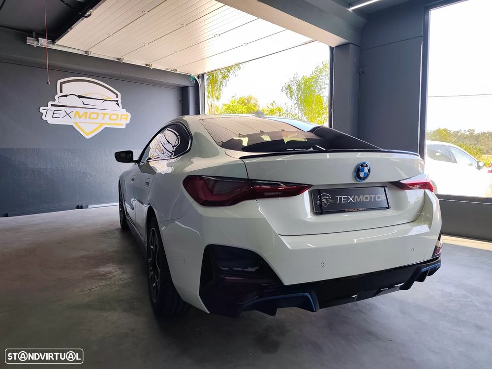BMW i4 eDrive40 Pack Desportivo M - 4