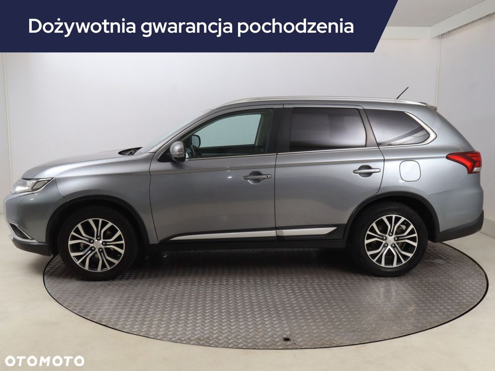 Mitsubishi Outlander - 4