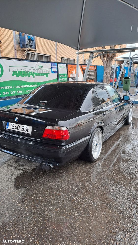 BMW Seria 7 - 5
